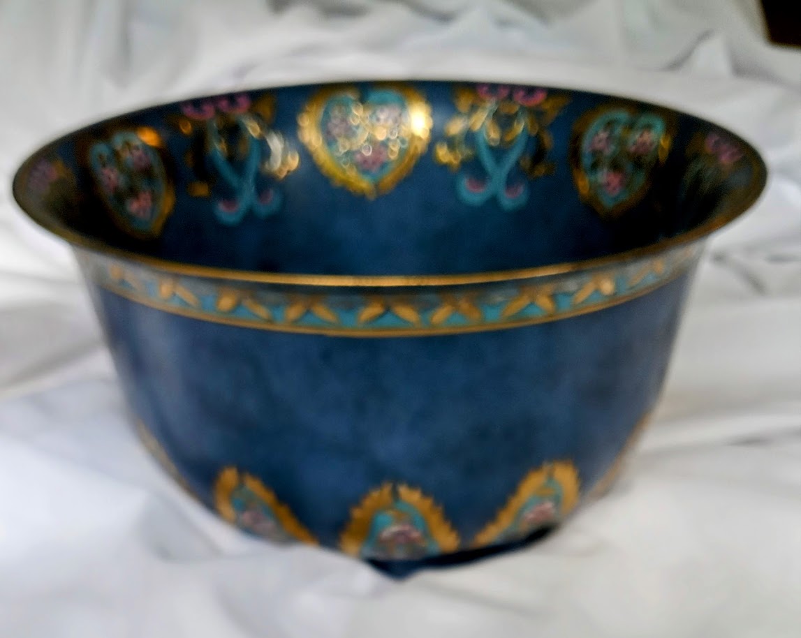 Hand painted Heygill Imports Bowl